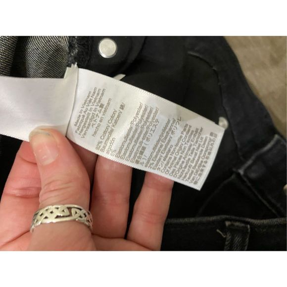 J. Crew 9" demi-boot crop jean in Dark Worn wash, Size 30T, MSRP $138 - Picture 5 of 12